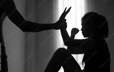 "أمي ماتت من القهر... وهو عايش مع اللي خربوا بيتنا"