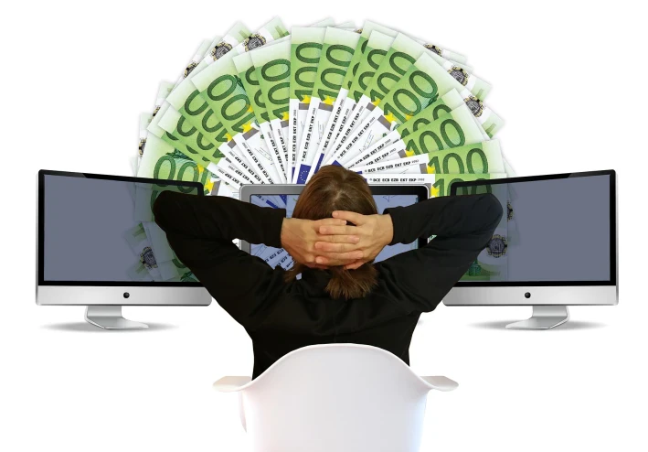 The Ultimate Guide to Making Money online: How to Succeed in Digital Economy