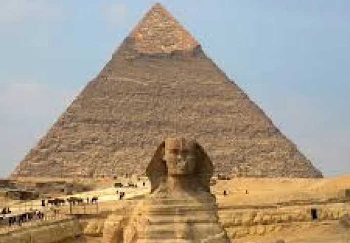 مدينة الاهرامات في  مصر