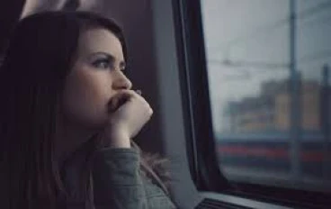  لماذا تستمر في التفكير في حبيبتك السابقة حتى لو كنت لا تريد العودة ؟