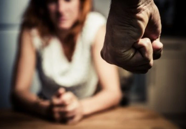 أربع علامات تشير إلى علاقة مسيئة