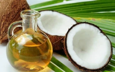 طريقة عمل زيت جوز الهند في المنزل بخطوات سهلة للحصول على زيت نقي 100٪