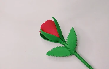 صنع وردة جميلة باستخدام ورق الفوم make a beautiful rose