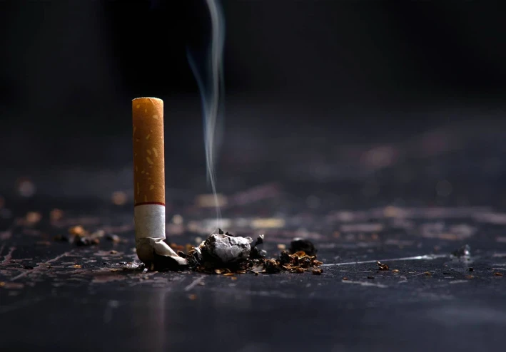كيف يؤثر التدخين على الحالة الصحية ومما تتكون السيجارة؟