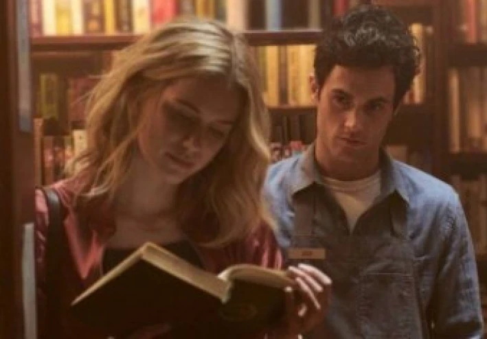 أنت: الوقوع في حب مطارد