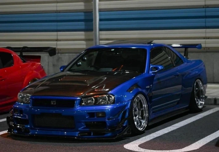 معلومات عن سيارة الرياضية GTR r34
