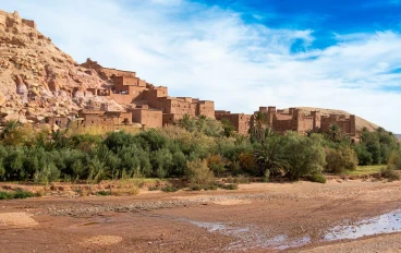 الدبلوماسية الثقافية والشبكات الاجتماعية: كيف تخوض الجزائر معركة القفطان في الفضاء المعلوماتي
