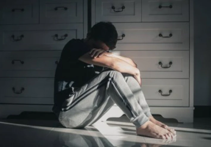 السلوك الانتحاري: المتغيرات ذات الصلة