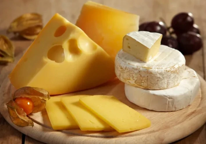 تعرف علي فوائد الجبن وأنواعة🧀🧀