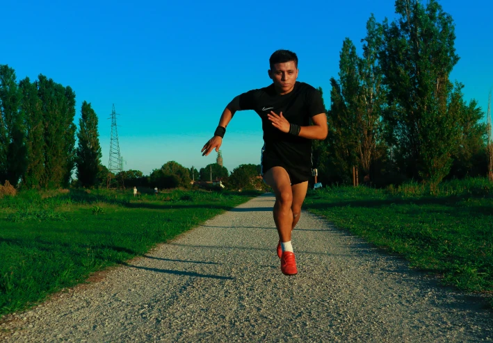 اركض أقل ، حرك النعل: العضلة السرية التي تنقذ الدورة الدموية