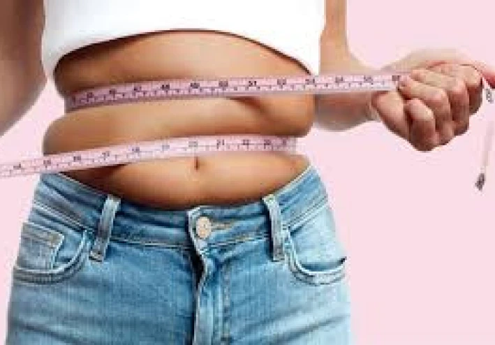 أسرع طرق لتخسيس البطن والأرداف بفعالية وأمان في 2025