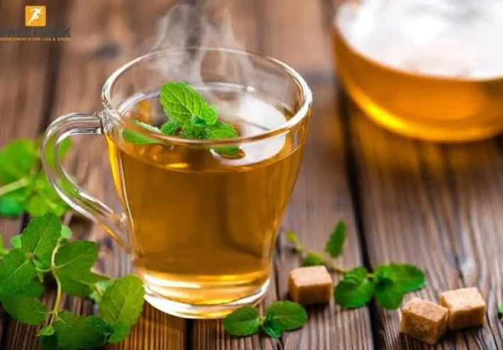 الشاي الأخضر.. من أوراق المزارع إلى كوب الصحة والجمال