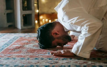 عارف إيه أول حاجة هيتسأل عليها العبد يوم القيامة؟ الإجابة هتخليك تعيد حساباتك!