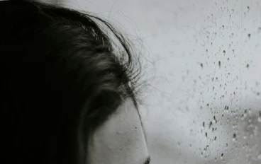   عندما يحدث   الألم بعد الانفصال العاطفي