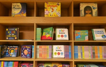 تصنيف أدب الأطفال: دراسة معمقة لأنواع القصص وتطبيقاتها التنموية والتربوية