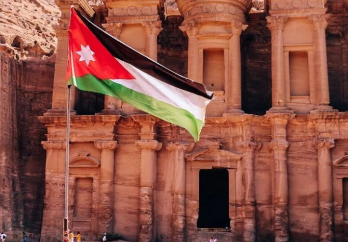 المنسف الأردني… فخر المائدة وأيقونة الكرم العربي