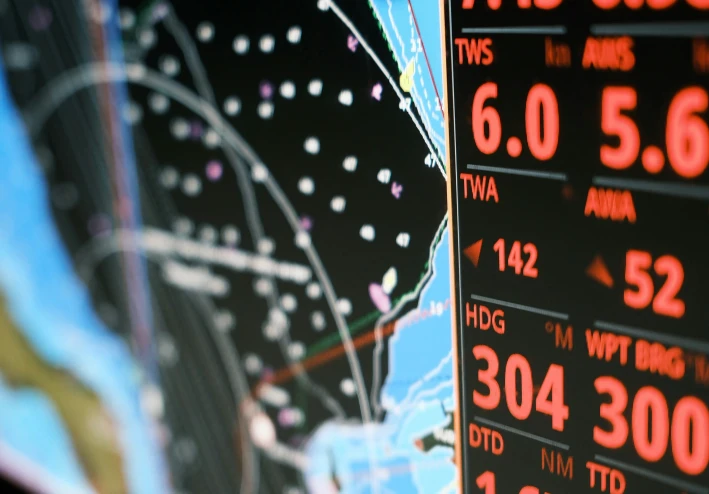 التداول في القرن الحادي والعشرين: دراسة تحليلية للركائز الأساسية والتحولات الرقمية التي أعادت تشكيل الأسواق المالية