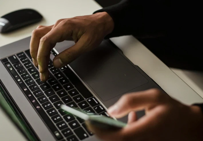 كيف تربح من فيديوهات الذكاء الإصطناعى ؟