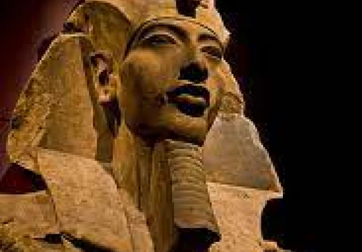 "عصر العمارنة: التحولات الدينية والفنية والسياسية في مصر القديمة"