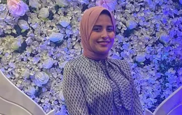 «أميرة» تكسر المألوف بفن الهدايا اليدوية