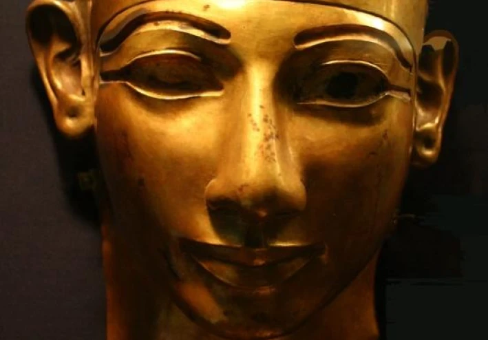 الفرعون شيشنق الثاني: حاكم غامض من الأسرة الحادية والعشرين ومقبرته السليمة في تانيس