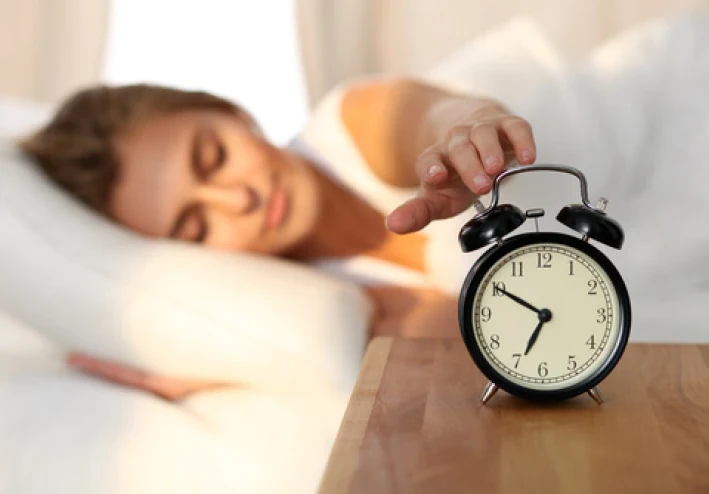 ٦ مفاتيح لتجنّب الاستيقاظ مُتعبًا
