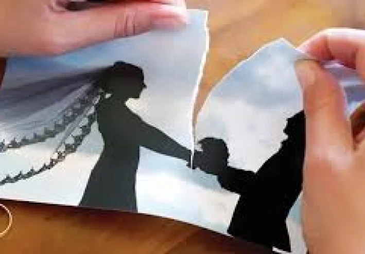 أسباب زيادة حالات الطلاق في المجتمعات الحديثة وطرق الحد منها