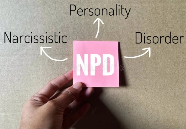 اضطراب الشخصية النرجسية: من هو الشخص النرجسي؟