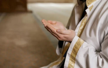 كيف يعيش المسلم حياة الصالحين؟ دروس من القرآن والسنة في طريق الطهر والإخلاص