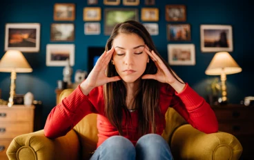 لا أحب إظهار المودة في العلن": ما الذي يخفيه هذا الشعور بعدم الارتياح حقًا