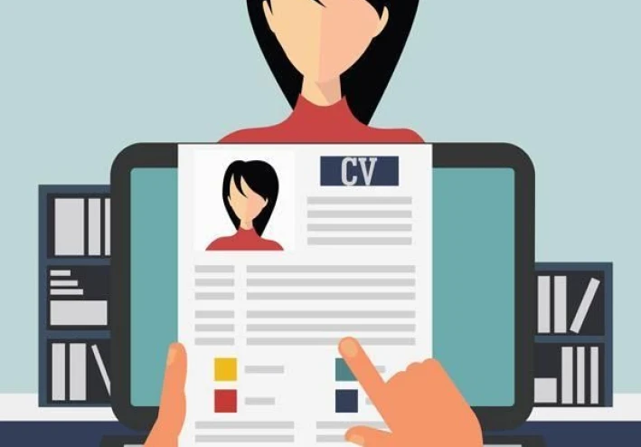 📝 من البطاقة البيضاء إلى المقابلة: دليل شامل للتقدّم للوظائف وإنشاء السيرة الذاتية (CV) المتميّزة