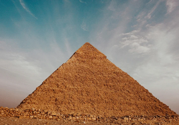 تحويل صورتك بالزي الفرعوني | اكتشف كيف تبدو كملِك أو ملكة من الحضارة المصرية القديمة