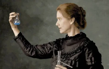 ماري كوري العالمة التي قتلها العلم