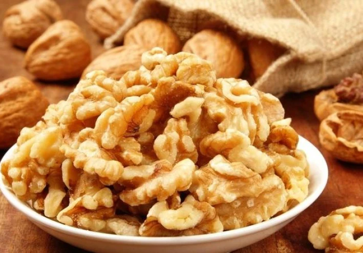 المنافع الصحية لعين الجمل وأهميته لدعم عافية القلب والمخ والأعين