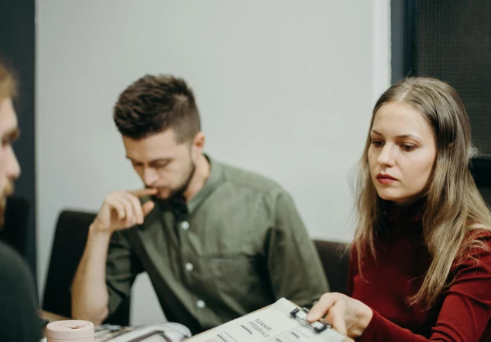 نصائح ذهبية لتجاوز مقابلات التوظيف بثقة واحتراف