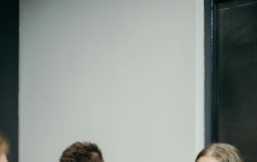 نصائح ذهبية لتجاوز مقابلات التوظيف بثقة واحتراف