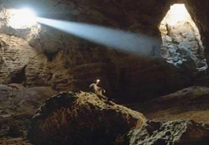 قصة أصحاب الكهف "عندما يكون الإيمان اقوي من الزمن "