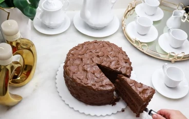 طريقة عمل كيكة الماتيلدا الأصلية بخطوات سهلة وطعم شوكولاتة لا يُقاوم