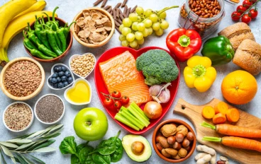  خمس أطعمة بسيطة تغيّر حياتك اليومية نحو صحة أفضل ونشاط دائم