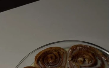 “طريقة عمل السينابون في المنزل بقوام هش وصوص كريمي”،