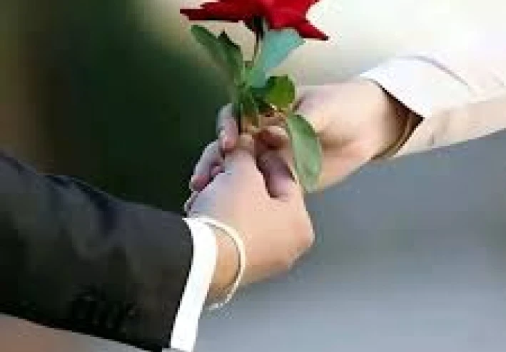 السر الذي لا يقوله أحد:   الشيء الوحيد الذي تتمناه المرأة في غرفة النوم… ولا تتجرأ أن تطلبه!