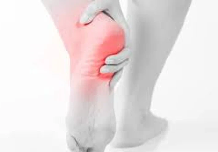 ما هي أسباب آلام القدمين