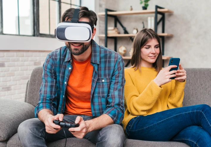 الجوال أم الكونسول: أين يجب أن يستثمر اللاعب وقته في 2025؟