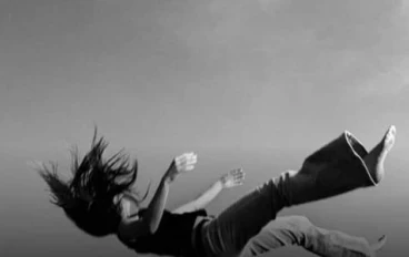 اوقعتها في الفخ 