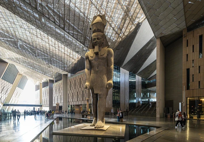 المتحف المصري العظيم: أيقونة ثقافية على أرض الفراعنة