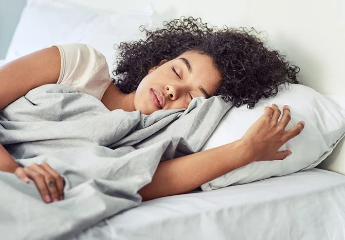 السر الياباني في تقليل النوم والاستيقاظ بمزيد من الطاقة-ما عليك سوى اتباع هذه الخطوات البسيطة