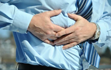 علامات مبكرة إذا ظهرت تدل على الإصابة بسرطان القولون.. احذرها