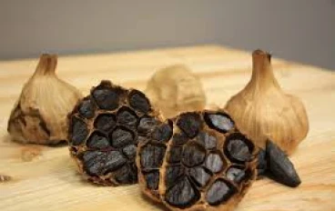 الثوم الأسود: إكسير الجمال الذي تقدمه الطبيعة