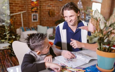 كيف تتعامل مع الابن العصبي وفق الهدي الإسلامي؟ منهج القرآن والسنة في تهذيب الغضب