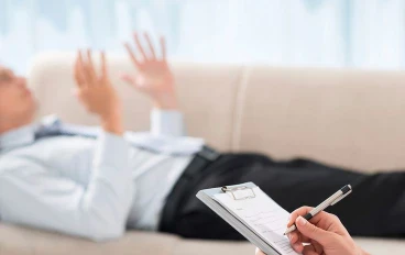 📝 كيف تصبح أخصائيًا نفسيًا محترفًا؟ دليل شامل لإعداد الأخصائي النفسي خطوة بخطوة